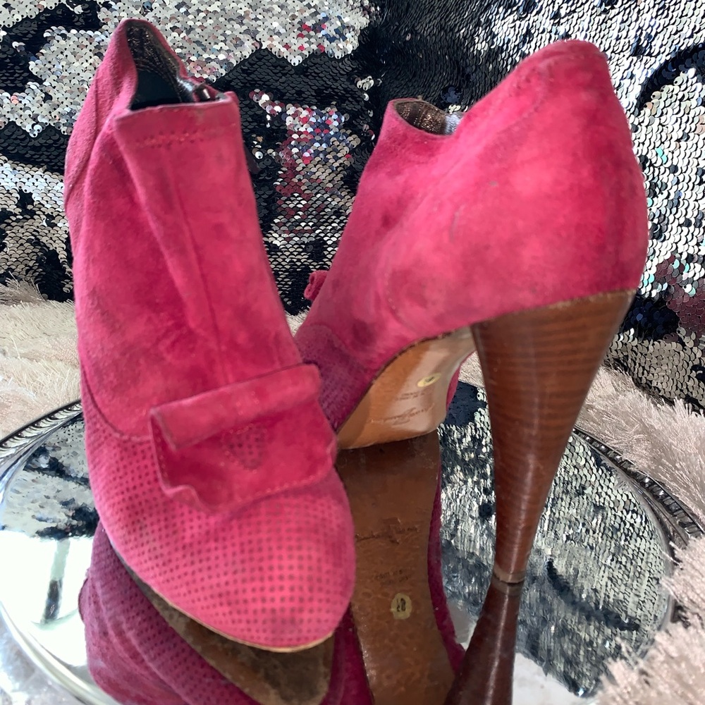 Seven for all Mankind's ankle bootie